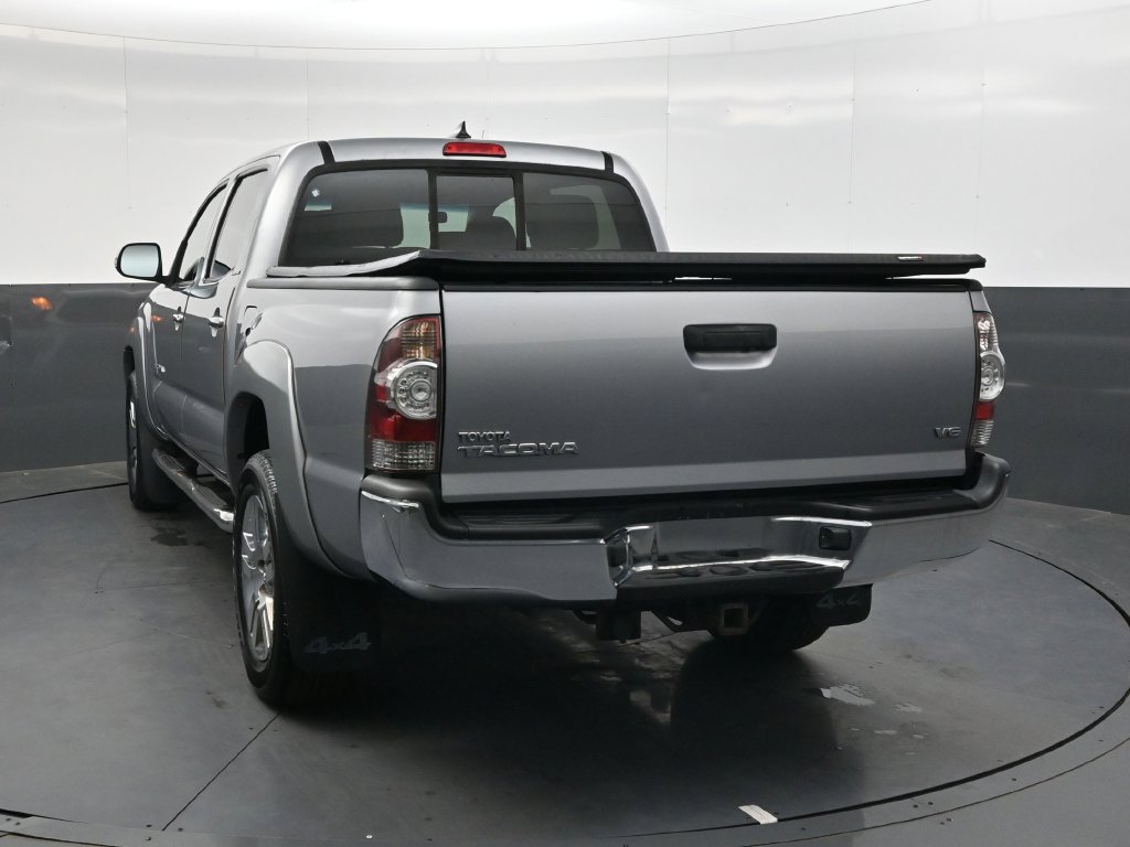 Used 2015 Toyota Tacoma 4x4 Double Cab w/ Limited Package image 5