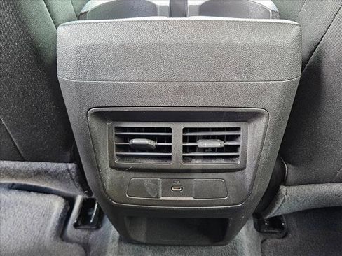 Used 2024 Chevrolet Colorado LT w/ LT Convenience Package RWD image 16