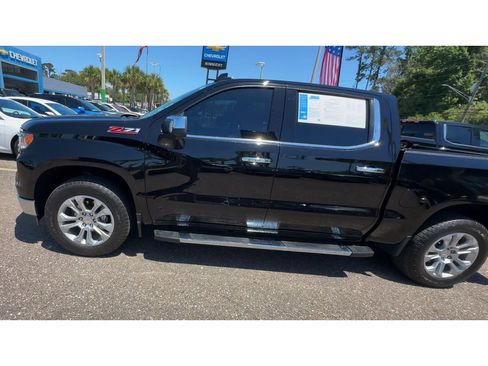 Used 2025 Chevrolet Silverado 1500 LTZ w/ LTZ Premium Package AWD/4WD image 7