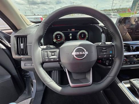 New 2026 Nissan Pathfinder Platinum AWD/4WD image 14