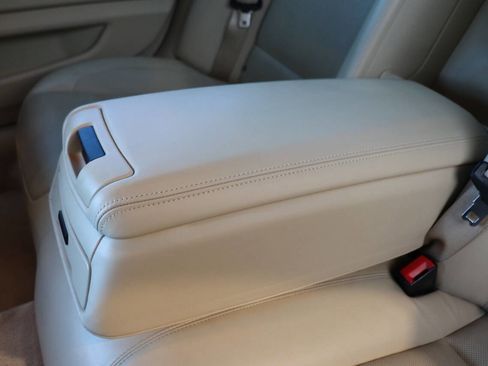 Used 2013 BMW 750Li image 47