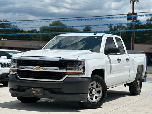 Used 2017 Chevrolet Silverado 1500 W/T w/ WT Convenience Package RWD image 3