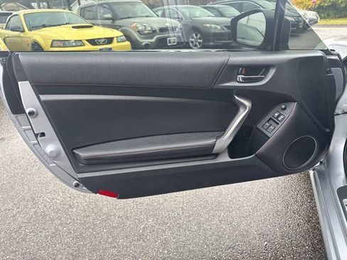 Used 2015 Scion FR-S image 8