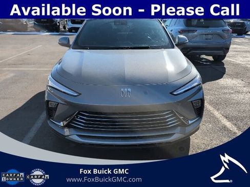 Used 2024 Buick Envista Preferred w/ Convenience I Package image 2