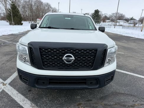 Used 2019 Nissan Titan S w/ S Utility Package image 8