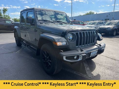 Used 2023 Jeep Gladiator Sport AWD/4WD image 5