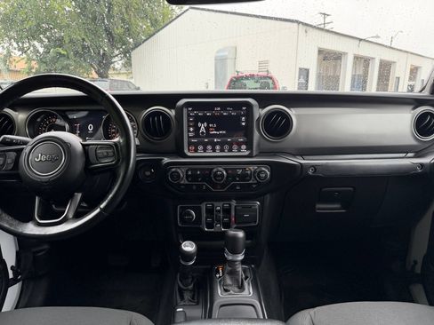Used 2022 Jeep Gladiator Sport AWD/4WD image 18