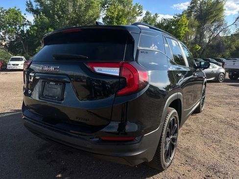 Used 2022 GMC Terrain SLE w/ Driver Convenience Package AWD/4WD image 6
