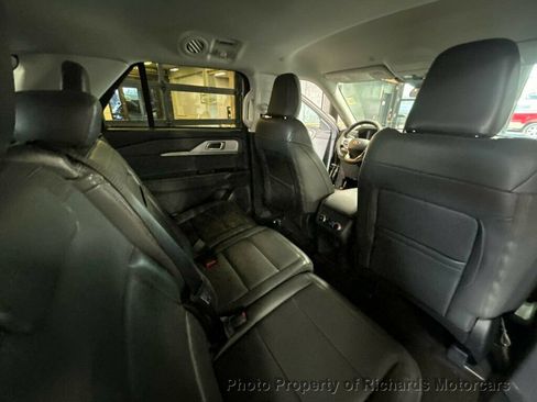Used 2025 Ford Explorer Active w/ Active Comfort Package AWD/4WD image 21