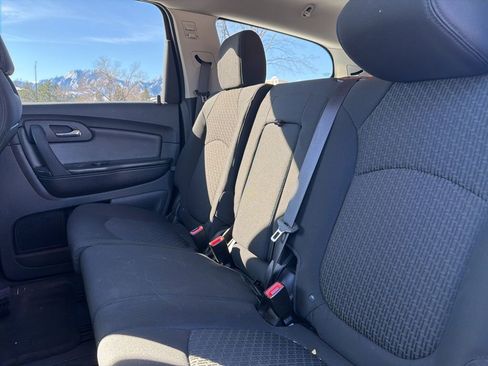 Used 2012 Chevrolet Traverse LT image 11