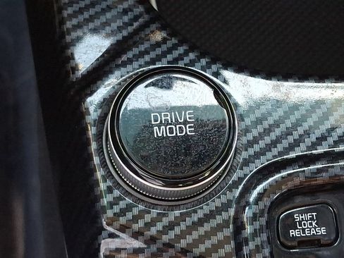Used 2021 Kia Seltos S AWD/4WD image 25