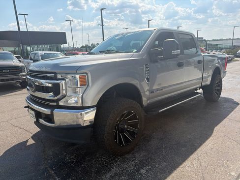 Used 2020 Ford F250 XL w/ STX Appearance Package AWD/4WD image 2
