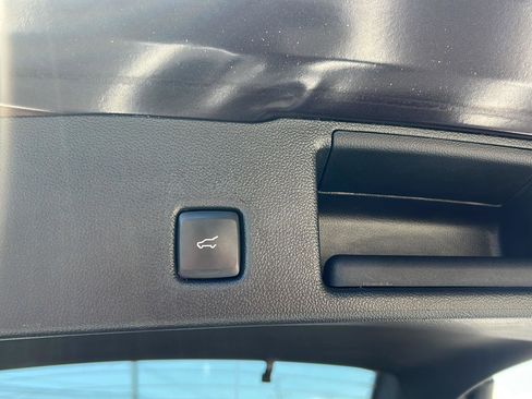 Used 2023 Ford Escape SE w/ PHEV Premium Package FWD image 8