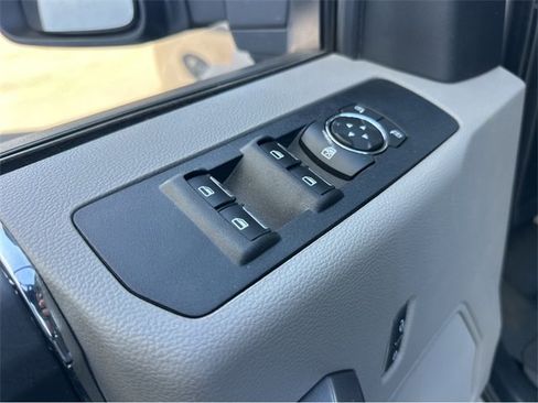 Used 2021 Ford F350 XLT w/ XLT Value Package image 40