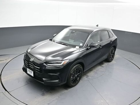 Certified 2026 Honda HR-V Sport image 32