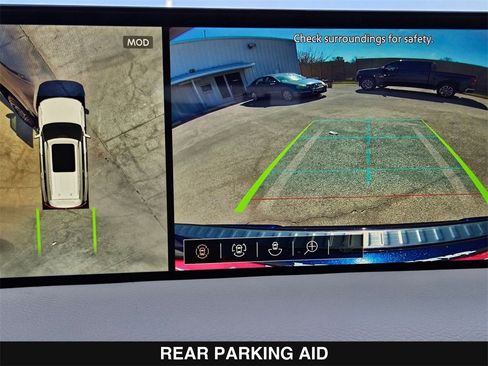 New 2025 Nissan Armada Platinum image 31