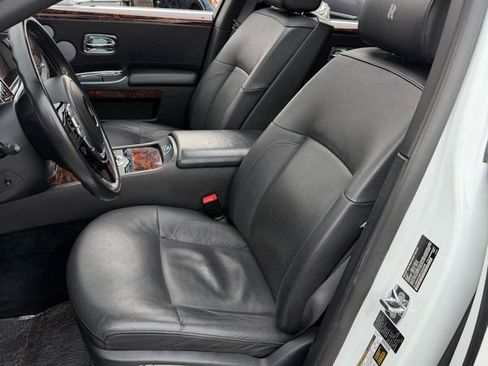 Used 2013 Rolls-Royce Ghost image 9