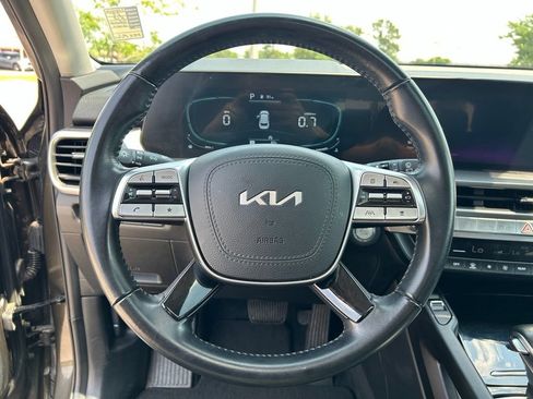 Used 2025 Kia Telluride S AWD/4WD image 18