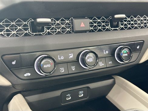 Used 2023 Honda Accord EX image 14