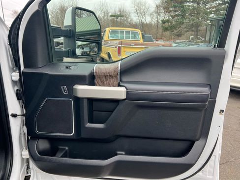 Used 2017 Ford F350 Lariat w/ Lariat Ultimate Package image 17