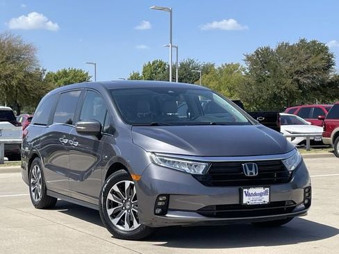 Used 2024 Honda Odyssey EX-L image 2