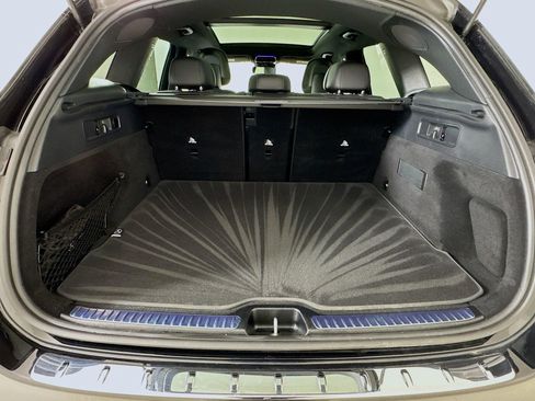 Certified 2025 Mercedes-Benz GLC 300 image 28