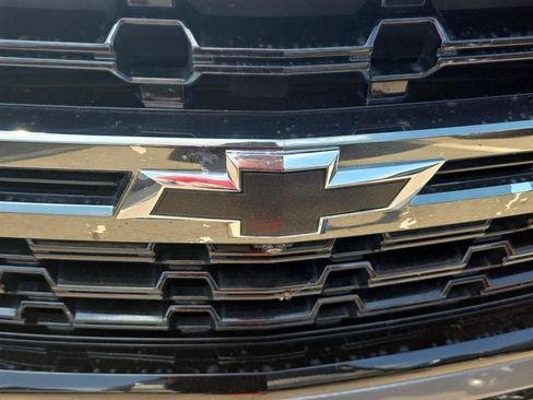 Used 2021 Chevrolet Tahoe Z71 w/ Luxury Package AWD/4WD image 4