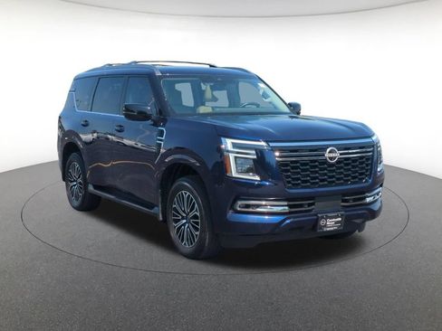 Used 2025 Nissan Armada Platinum AWD/4WD image 3