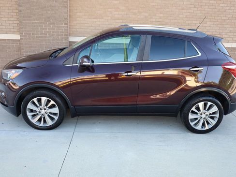 Used 2017 Buick Encore Preferred image 3