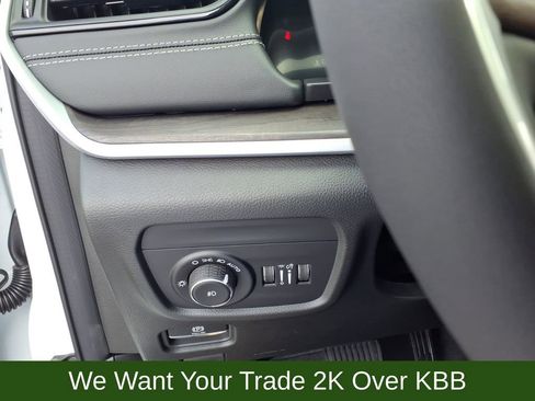 New 2026 Jeep Grand Cherokee L Limited image 15