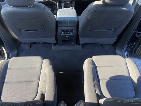 Used 2019 Chevrolet Traverse LT image 20