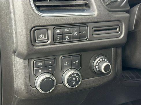 Used 2021 GMC Yukon XL AT4 w/ Rear Media and Nav Package image 16