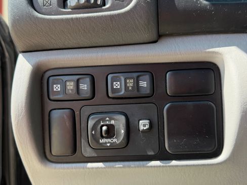 Used 1999 Lexus LX 470 4WD image 10