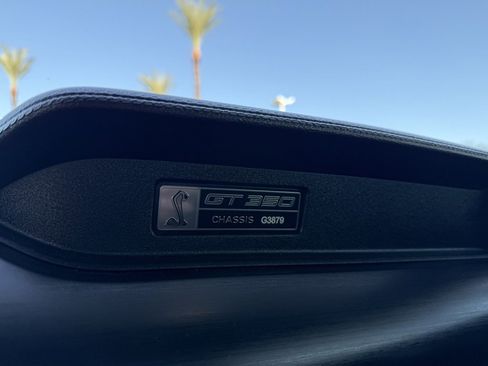 Used 2016 Ford Mustang Shelby GT350 w/ Technology Package image 20