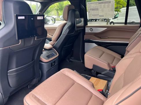 New 2027 Lincoln Navigator L Black Label AWD/4WD image 24