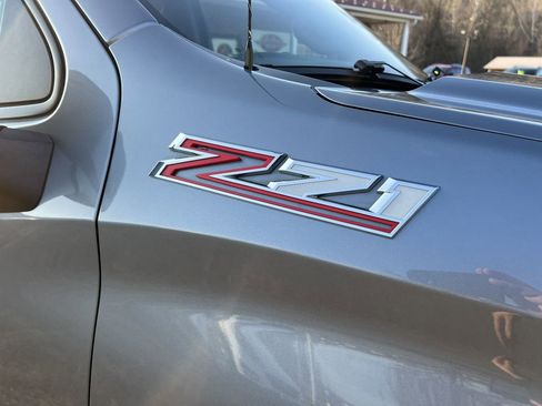 Used 2021 Chevrolet Silverado 1500 LT Trail Boss w/ Convenience Package II image 19