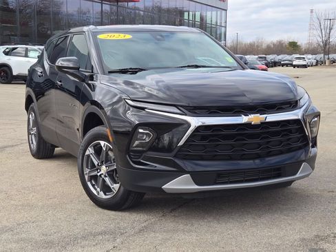 Used 2023 Chevrolet Blazer LT w/ Driver Confidence Package AWD/4WD image 4