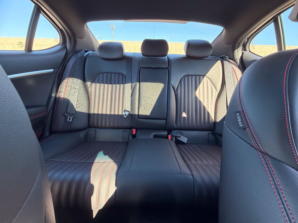 Used 2025 Genesis G70 3.3T Advanced RWD image 17