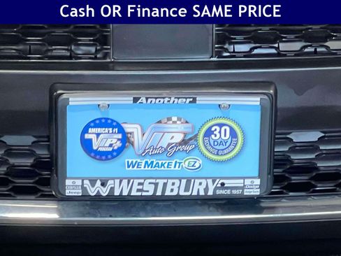 Used 2023 Jeep Grand Cherokee L Limited AWD/4WD image 11