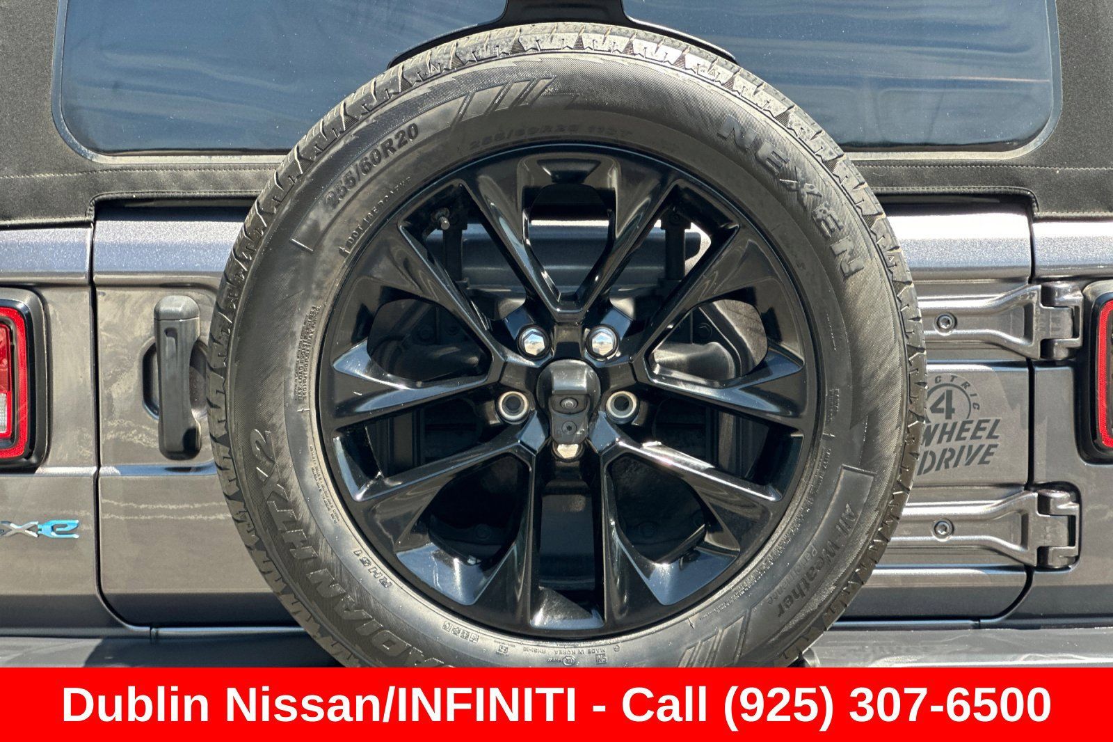 Used 2024 Jeep Wrangler Unlimited AWD/4WD image 48