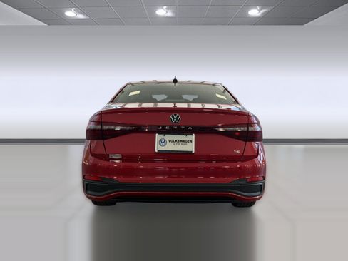 New 2026 Volkswagen Jetta SE FWD image 10