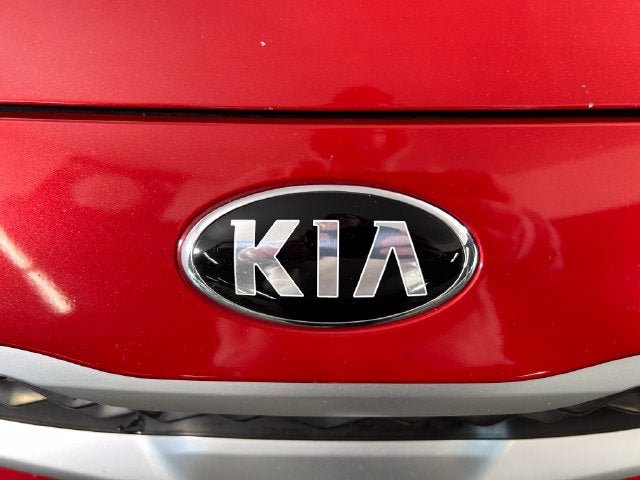 Used 2019 Kia Forte LXS FWD image 9