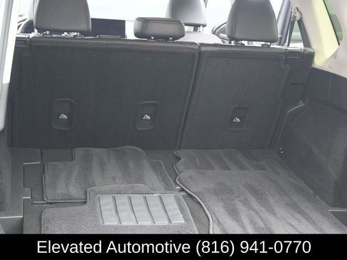 Used 2025 Nissan Rogue SL FWD image 22