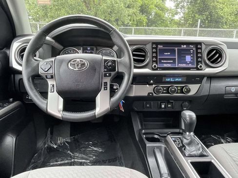 Used 2021 Toyota Tacoma SR5 RWD image 14
