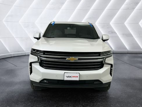 Used 2022 Chevrolet Suburban LT RWD image 2