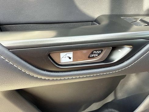 Used 2024 Lexus NX 250 FWD w/ Towing Package (2000 Lbs) image 22