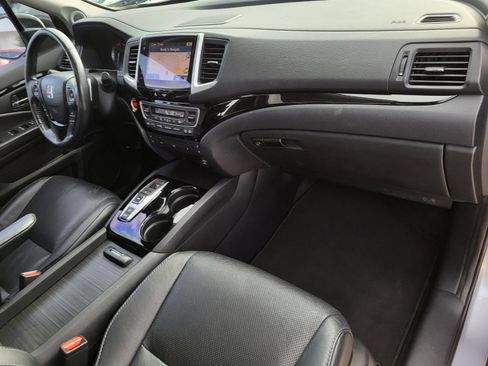 Used 2018 Honda Pilot Elite image 8