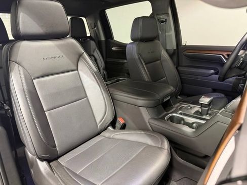 Used 2023 GMC Sierra 1500 Denali AWD/4WD image 32