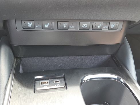 Used 2023 Lexus ES 350 w/ Premium Package FWD image 28