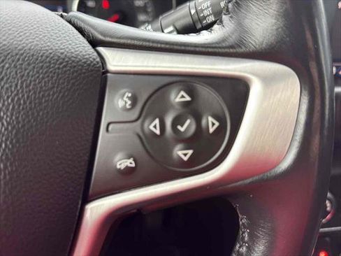 Used 2021 GMC Terrain SLE image 18